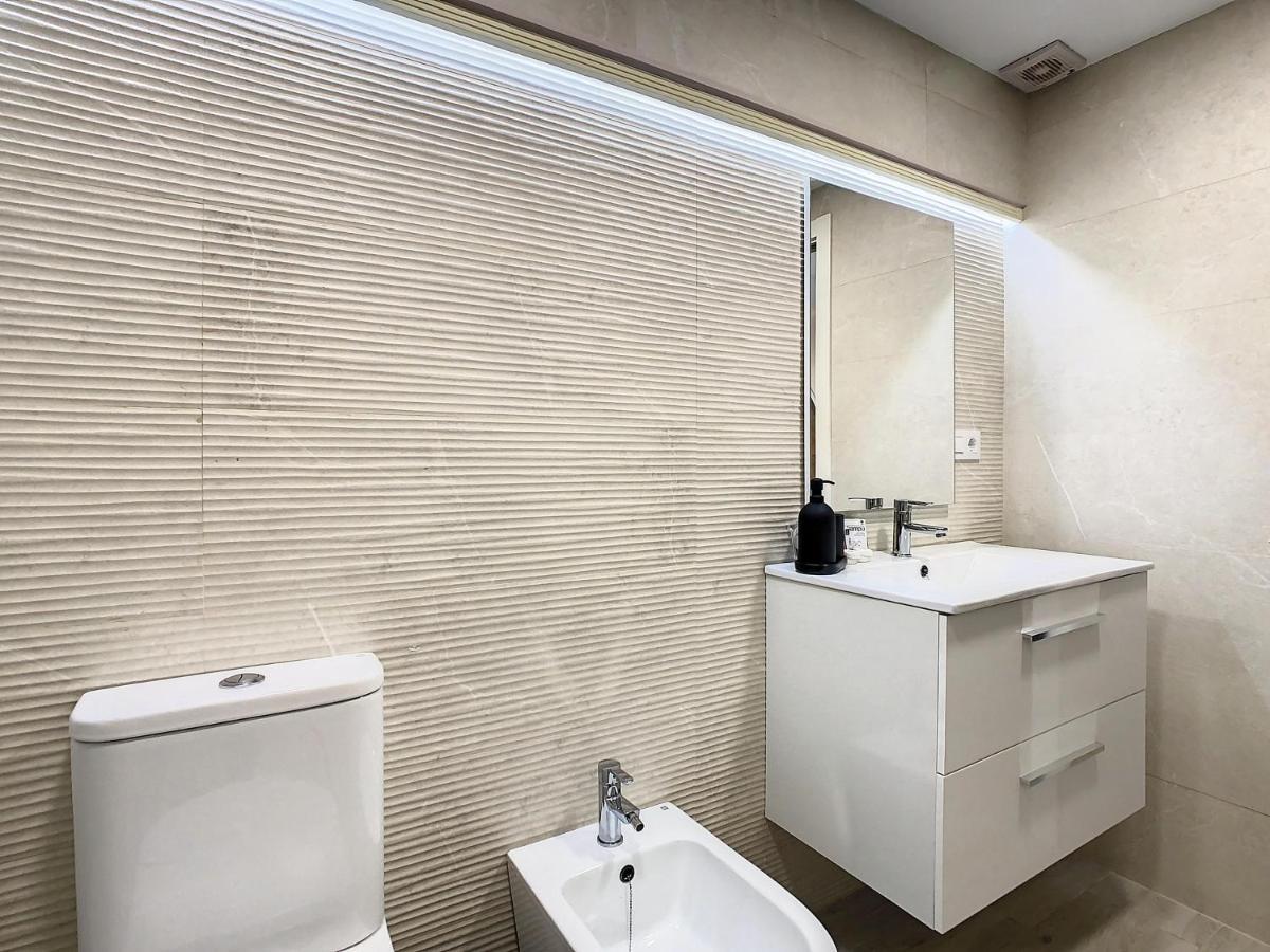 Apartcity Triana Siviglia Esterno foto